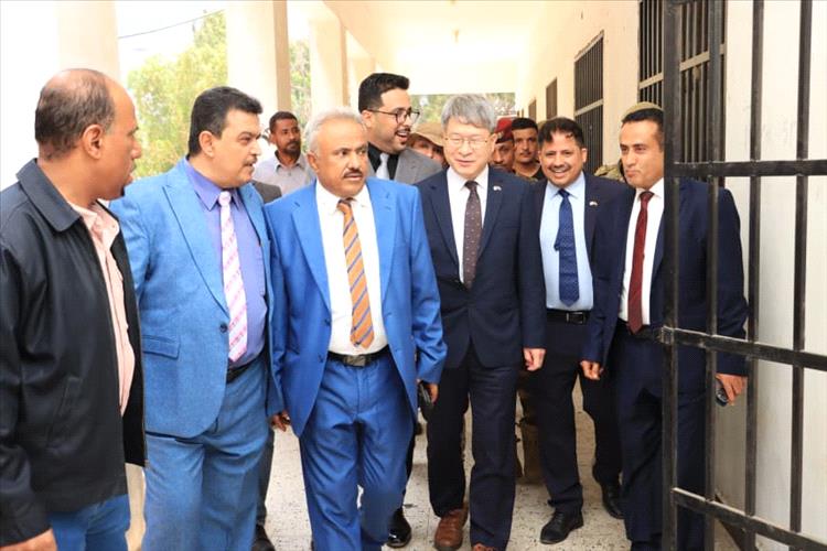 تدشين معمل الطاقة المتجددة في المعهد التقني الصناعي بالمعلا بدعم من الحكومة الكورية