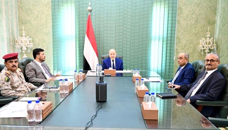 المجلس الرئاسي يجدد دعمه للإصلاحات الحكومية ويستمع لتقرير جديد بشأن عملية التنفيذ