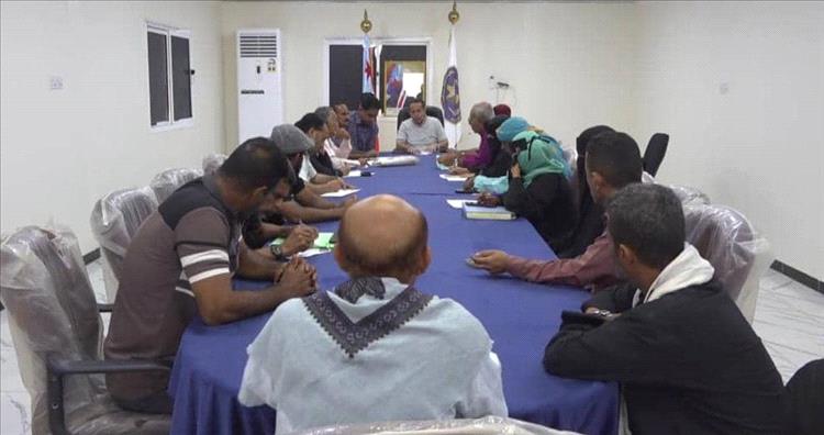 تنفيذية انتقالي لحج تعقد اجتماعها الدوري الثاني لشهر نوفمبر لعام 2025م وتستعرض الترتيبات النهائية لعيد الاستقلال