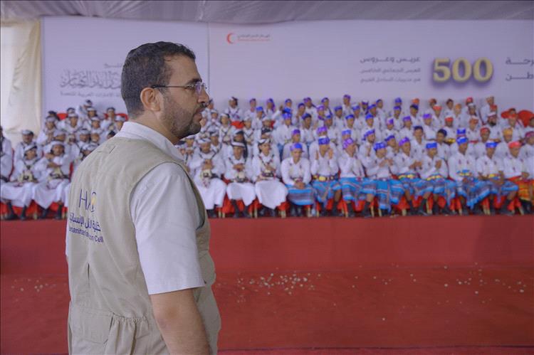تعز.المخا تزف500 عريس وعروس بدعم الهلال الأحمر الإمارتي وخلية الأعمال الإنسانية