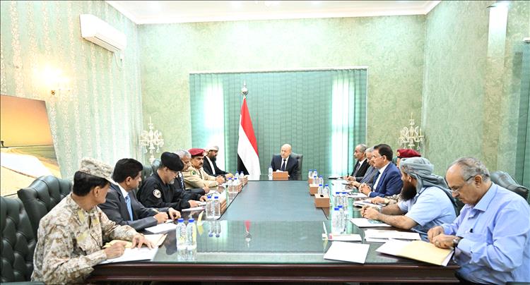 رئيس مجلس القيادة يرأس اجتماعا للجنة الامنية العليا