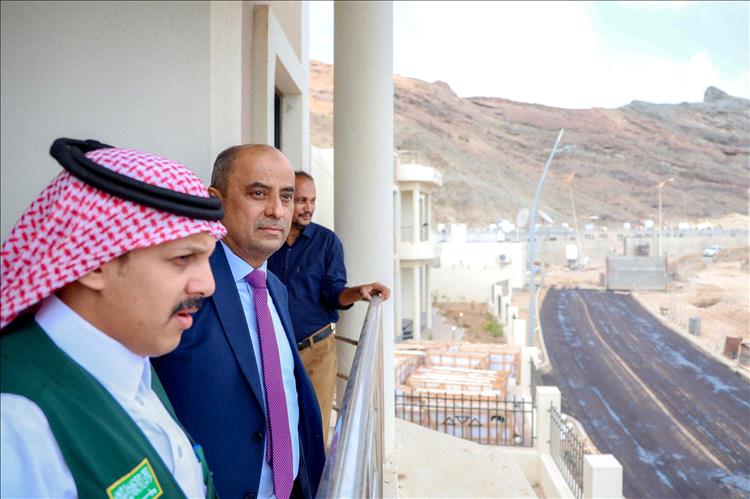 رئيس الوزراء: مشروع مبنى رئاسة الوزراء الجديد بعدن يُعد نقلة نوعية لتعزيز فاعلية العمل