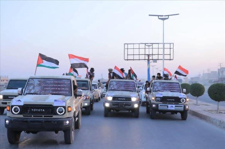 مسيرات حاشدة في المهرة احتفاءً بذكرى الاستقلال