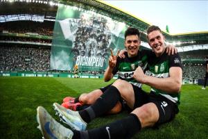 سبورتنج لشبونة يتصد الدوري البرتغالي بفوزه على ألفيركا بهدفين