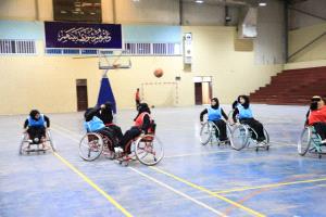 تواصل منافسات البطولة الوطنية الأولى لكرة السلة للكراسي المتحركة لذوي الإعاقة بعدن