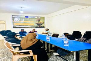 انطلاق ورشة "صمود تعز" الفنية: عشرة فنانين يمنيين يحوّلون ركام الحرب إلى رسائل أمل