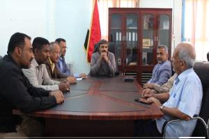 محافظ حضرموت يترأس اجتماعًا خدميًا وأمنيًا لمناقشة الأوضاع العامة في المحافظة