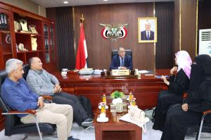 وزير الصناعة والتجارة يبحث مع رئيسة الجهاز المركزي للإحصاء آليات تحديث قاعدة بيانات المنشآت الصناعية والتجارية