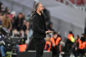 إصابة جديدة تزيد محنة برشلونة