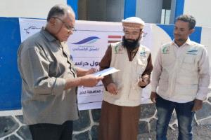 تربية مديرية تبن بلحج تستلم مشروع بناء ثلاثة فصول دراسية مقدمة من الجمعية الكويتية لمدرسة مشعل بالمديرية.