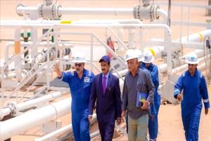 التوصل إلى اتفاق مع اللجنة العمالية بحقل العقلة لتزويد كهرباء عدن بالنفط الخام