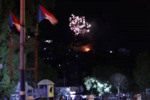 التواهي تحتفل بالذكرى الـ58 لعيد الجلاء 30 نوفمبر المجيد بألعاب نارية أضاءت سماء المدينة