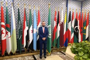 اليمن يشارك في اجتماع لجنة الخبراء القانونيين لتطوير لائحة تسوية المنازعات بوفد ترأسه وكيل وزارة الصناعة لقطاع خدمات الأعمال راشد حازب