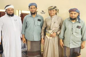 الشيخ باحنحن يشيد بدور أسرة آل باراسين باتخاذهم خطوات للتخفيف من تكاليف الزواج