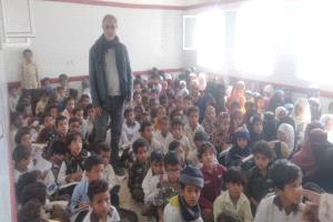 مدير إدارة التربية مديرية الضالع يتفقد مدرستي السيلاني المشاريح وخورة حجر الضالع