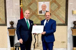 وزير الخارجية يتسلم نسخة من أوراق اعتماد السفير الاسباني