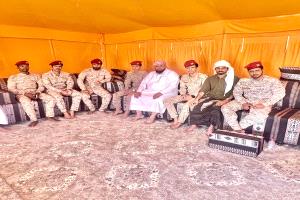 تفاصيل ملابسات حادثة إطلاق النار وإصابة أحد الجنود في معسكر درع الوطن بالمهرة