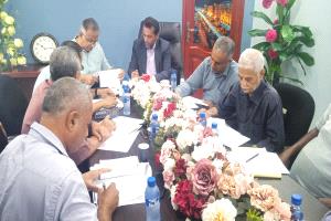 الزامكي يطلع على مستوى إنجاز مشاريع البرنامج الاستثماري في مديرية المعلا ويؤكد الالتزام بالمعايير الفنية