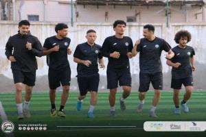 المنتخب الأول يجري حصة تدريب على ملعب وحدة عدن