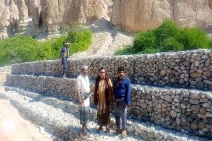 مدير أمن ميفعة شبوة يتفقد منطقة رقة بازومح ويستمع إلى أهم الصعوبات التي تواجههم في تنفيذ المشاريع التنموية بالمنطقة