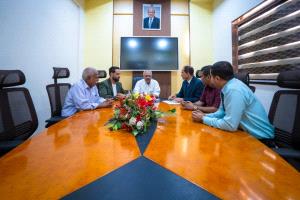 اتفاقية تعاون بين الهيئة العليا للأدوية وجامعة العلوم والتكنولوجيا لتعزيز البحث العلمي والتطبيق العملي للطلاب