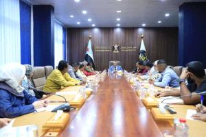 هيئة الشؤون الاجتماعية في المجلس الإنتقالي تستعرض أوضاع أسر الشهداء والجرحى والتحديات التي تواجههم