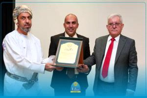 جامعة تعز تواكب التطور التكنولوجي في الملتقى الطلابي الإبداعي العربي بسلطنة عمان