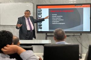 تنظيم ورشة تدريبية حول القسطرة الطرفية العلاجية في عدن