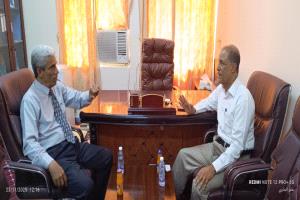 مديري عام مكتبي الإعلام والثقافة العامري وبن دويس يناقشان التحضير للاحتفال با عياد الثوره اليمنيه سبتمبر واكتوبر  ونوفمبر