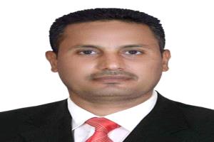 خبير اقتصادي يطالب بخفض أسعار الصرف بدلاً من رفع السعر الجمركي