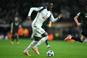 استبعاد كولو مواني لاعب توتنهام من تشكيلة فرنسا بسبب إصابة في الفك