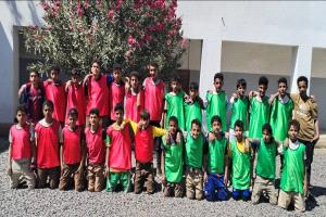 سداسية الصف التاسع تشعل الدوري الكروي
بمدرسة الفاروق