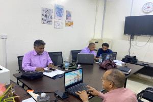 تواصل اجتماعات اللجنة التحضيرية للمؤتمر الأول لجراحة الأوعية الدموية وإقرار البرنامج العلمي وجدول الجلسات.