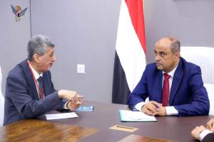 رئيس الوزراء يؤكد ان القطاع الخاص حجر الزاوية في التعافي الاقتصادي والحرص على حل الإشكالات التي تواجهه