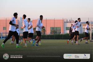 المنتخب الوطني الأول يُجري الحصة التدريبية الأخيرة بالكويت