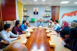 المحافظ لملس يطّلع على التحضيرات الجارية لفعاليات مهرجان عدن للشعوب والتراث