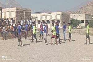 انطلاق الدوري المدرسي لكرة القدم بثانوية جواس بمواجهة مثيرة بين الصف الأول (أ) والثاني الأدبي