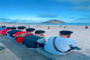 انطلاقة النسخة الأولى من بطولة كرة القدم الشاطئية – على رمال البريقة (شاطئ كود النمر)