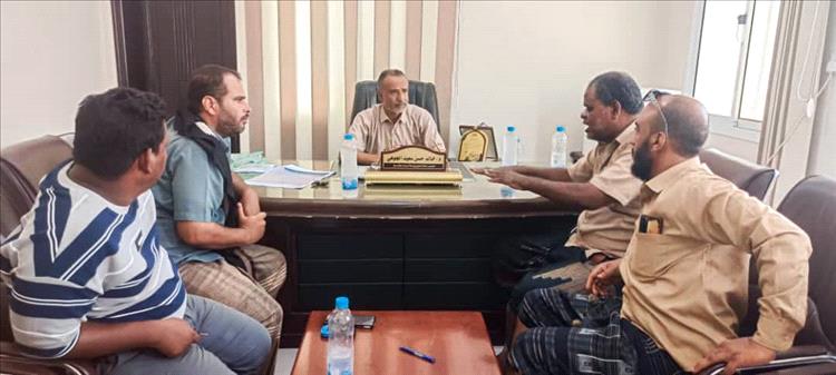 مدير عام بروم ميفع يلتقي بفريقا هندسيا لمناقشة وضع مشروع مياه بروم وآليات تطويره