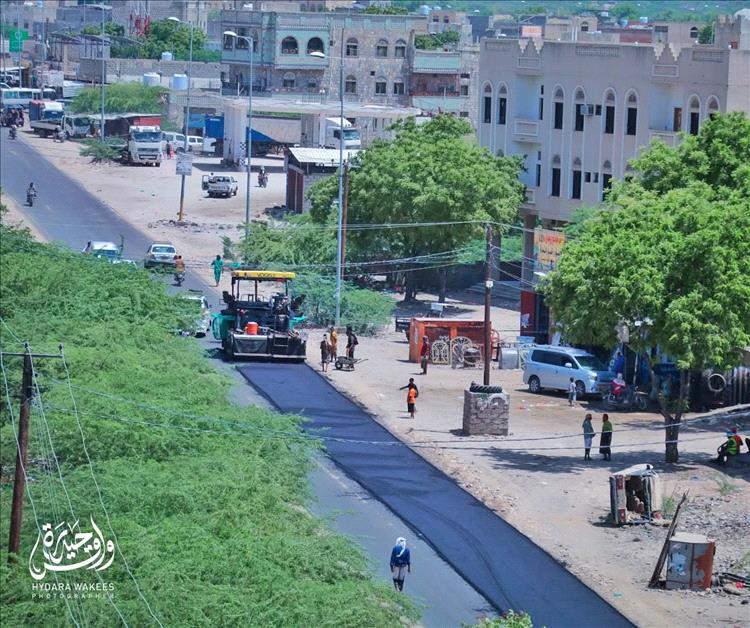 صحافي: مشروع واحد أعاد الحياة لأبين بعد إهمال حكومي طويل