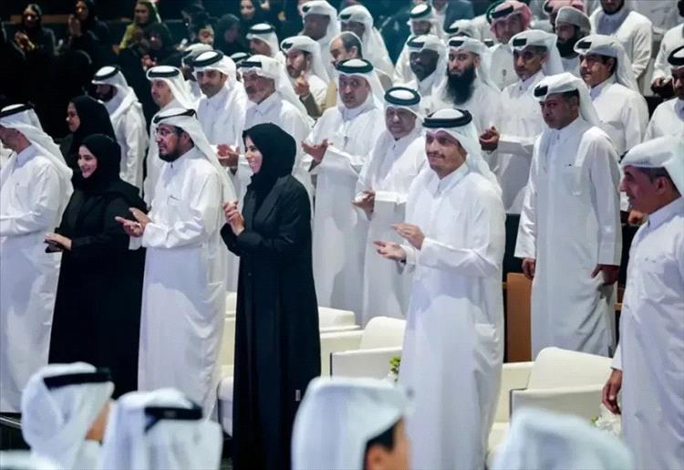 تكريم معلم يمني بجائزة “المعلم المثالي” على مستوى دولة قطر