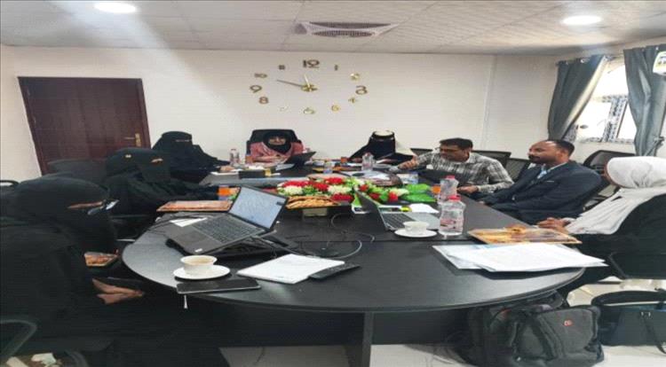 عدن.. اجتماع موسع لمناقشة إنشاء قاعدة بيانات وطنية لرصد وفيات الأمهات