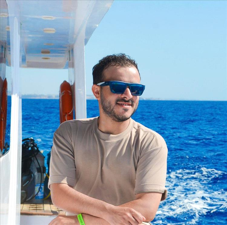ناشط سياسي يمني يحذّر من قيود جديدة على الهجرة والإقامة في بريطانيا