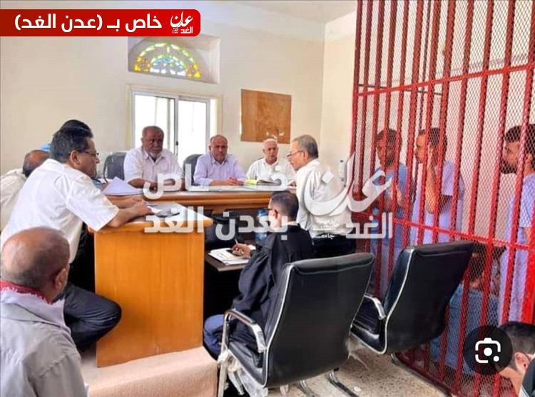استئناف شبوة تعقد جلستها الخامسة في قضية مقتل الشيخ الباني وتمنح المحامين فرصة أخيرة للتعقيب