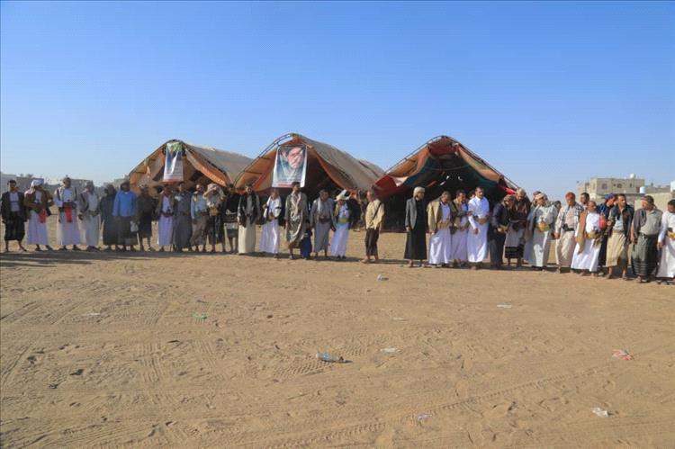 رفع مخيم الشهيد يونس الشريحي في مأرب بعد توافد قبلي واسع وتعهدات رسمية بكشف الجناة