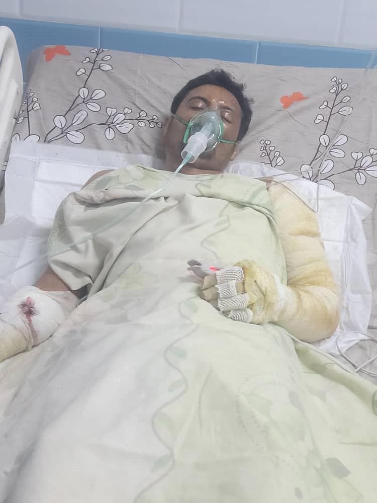 اتحاد الجمعيات الخيرية يزور أحد أعضائه للاطمئنان عليه بعد تعرضه لحادث حريق