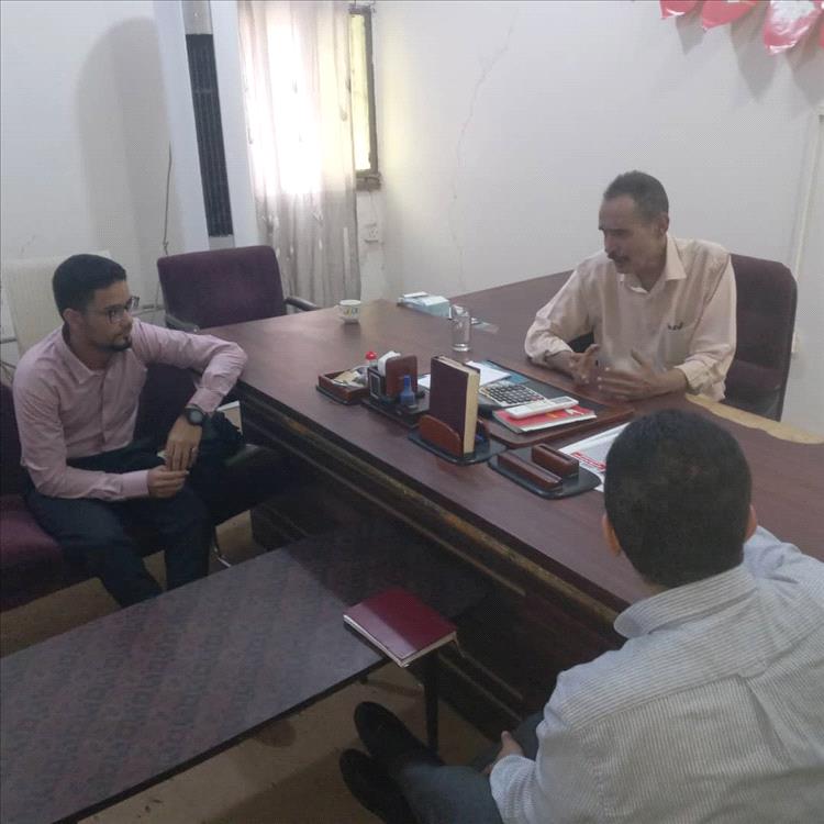 مدير عام مستشفى الأمراض النفسية والعصبية يلتقي رئيس القسم النفسي بكلية الطب جامعة عدن