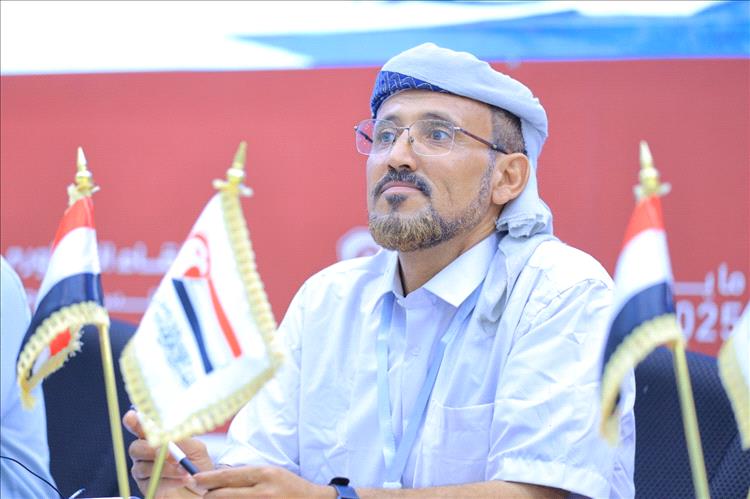 الشيخ عبد الرقيب الصبيحي نائب رئيس المجلس الأعلى للمقاومة الشعبية يهنئ بثورة أكتوبر ويجدد العهد باستكمال التحرير