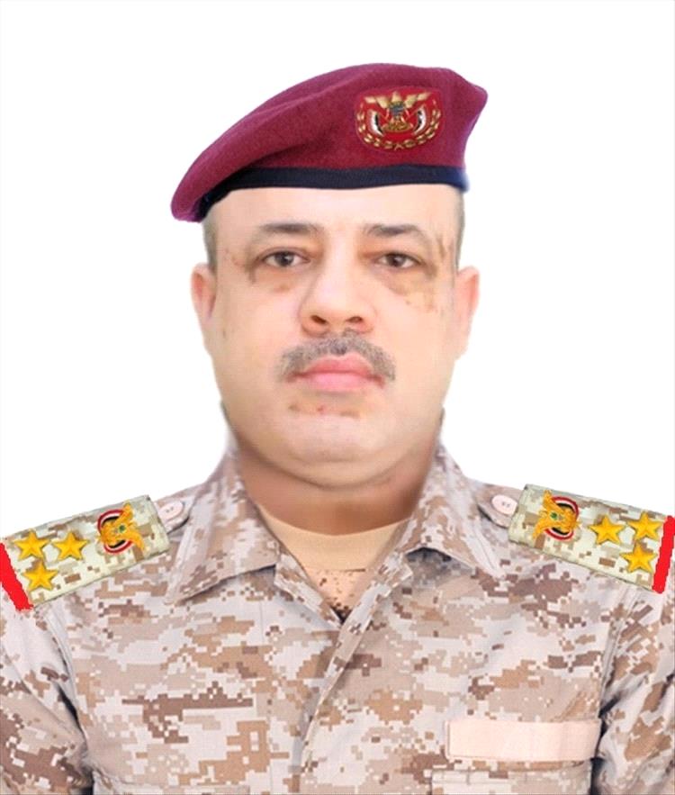 قائد اللواء 39 مدرع يُهنئ وزير الدفاع وقائد المنطقة ومحور أبين العملياتي بذكرى 14 أكتوبر