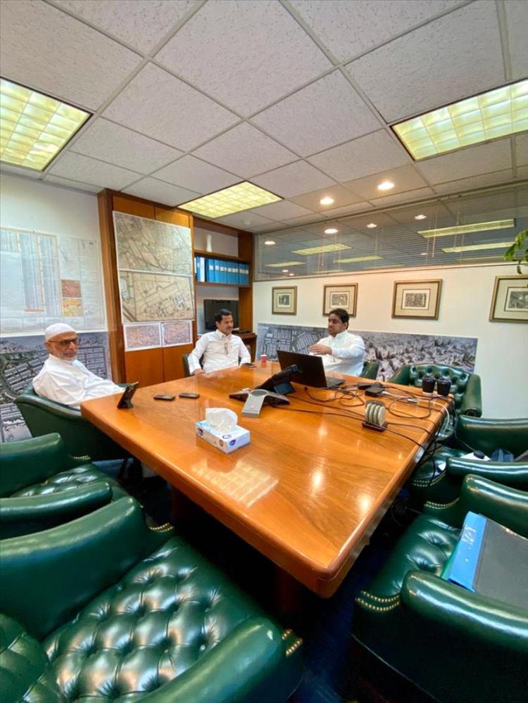 نائب وزير التربية يشيد بإسهامات مؤسسة حضرموت في تطوير القطاع التعليمي